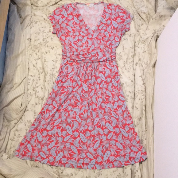 dresses below knee length with sleeves Classy Short Sleeve Knee-Length Party Dress main image 1